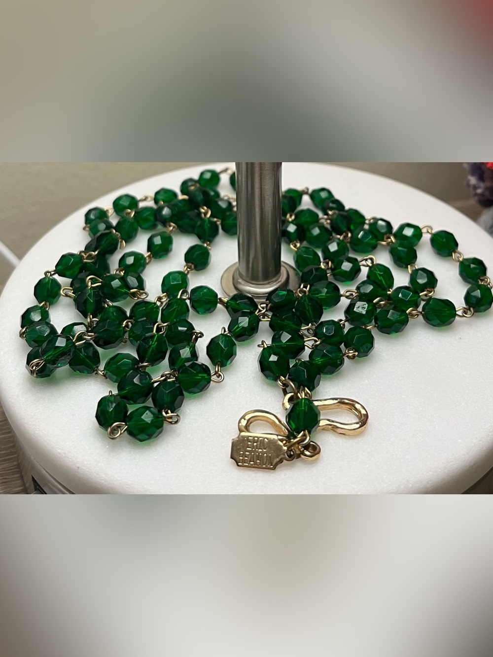 Eric  Beamon Emerald Green Faceted Crystal Necklace vintage EUC
